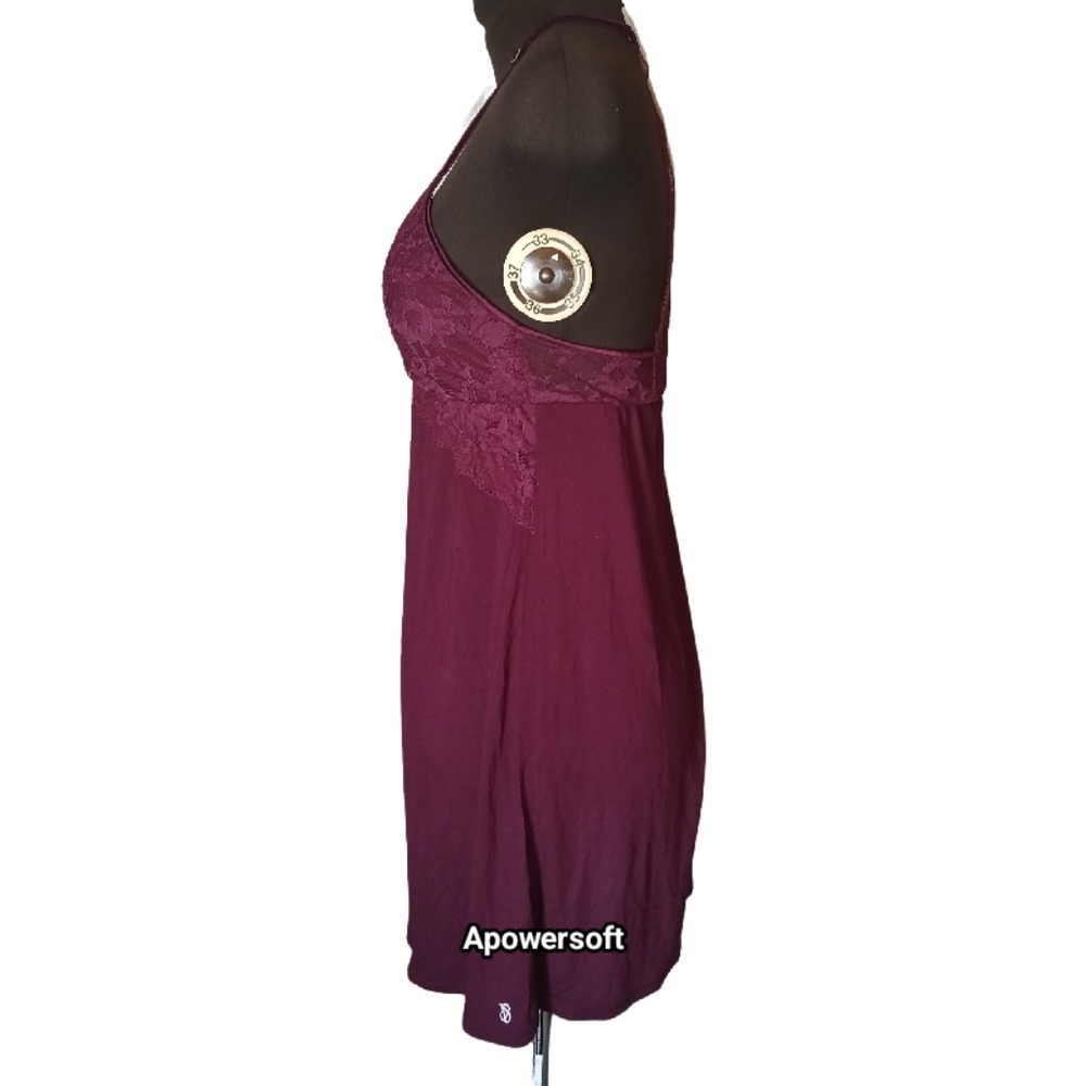 Victoria's Secret Chemise - Picture 6 of 8